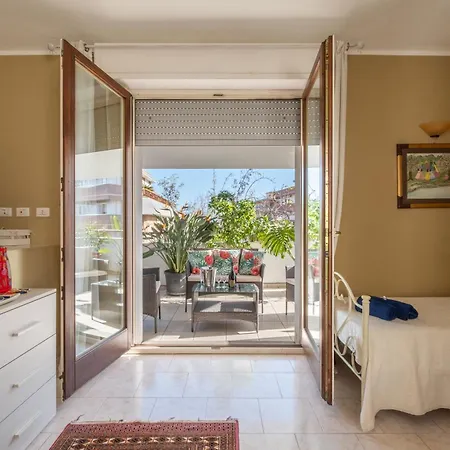 Elegante Lu' Centro Citta A 10 Minuti Dal Mare