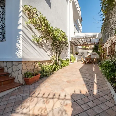 Elegante Lu' Centro Citta A 10 Minuti Dal Mare *