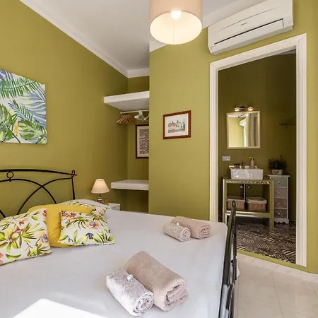 Elegante Lu' Centro A 10 Minuti Dal Mare Villa