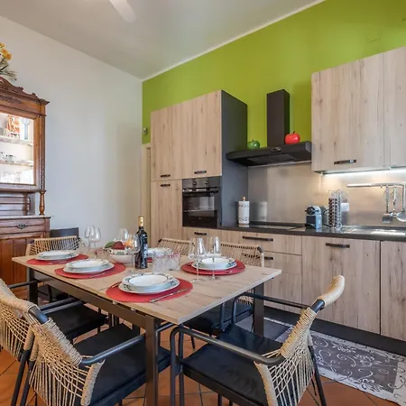 Elegante Lu' Centro Citta A 10 Minuti Dal Mare Villa